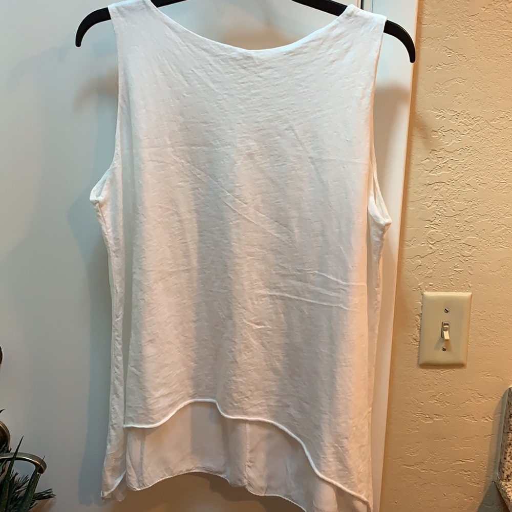 Layered white tank from Greece size L - Picture 3 of 4